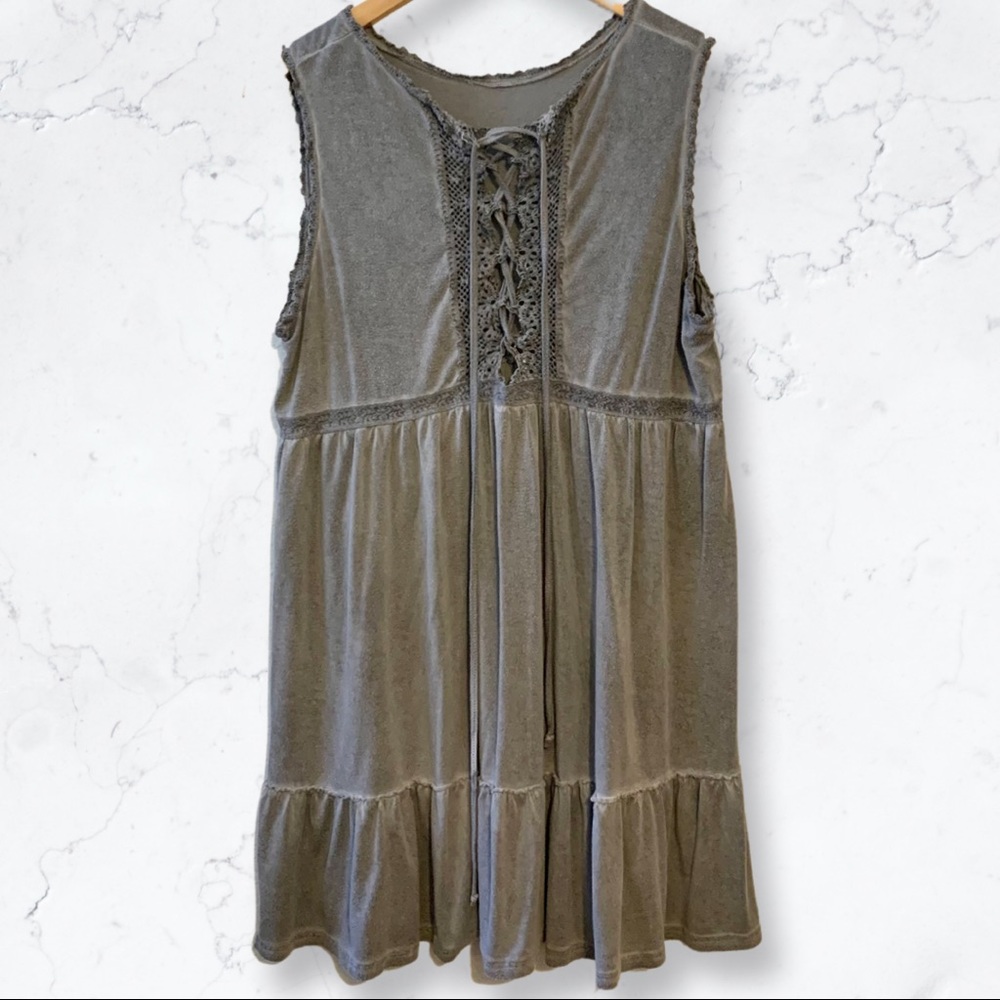 Super cute and comfy sleeveless dress!